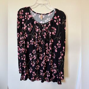 Chic Black and Pink Floral Women's Blouse